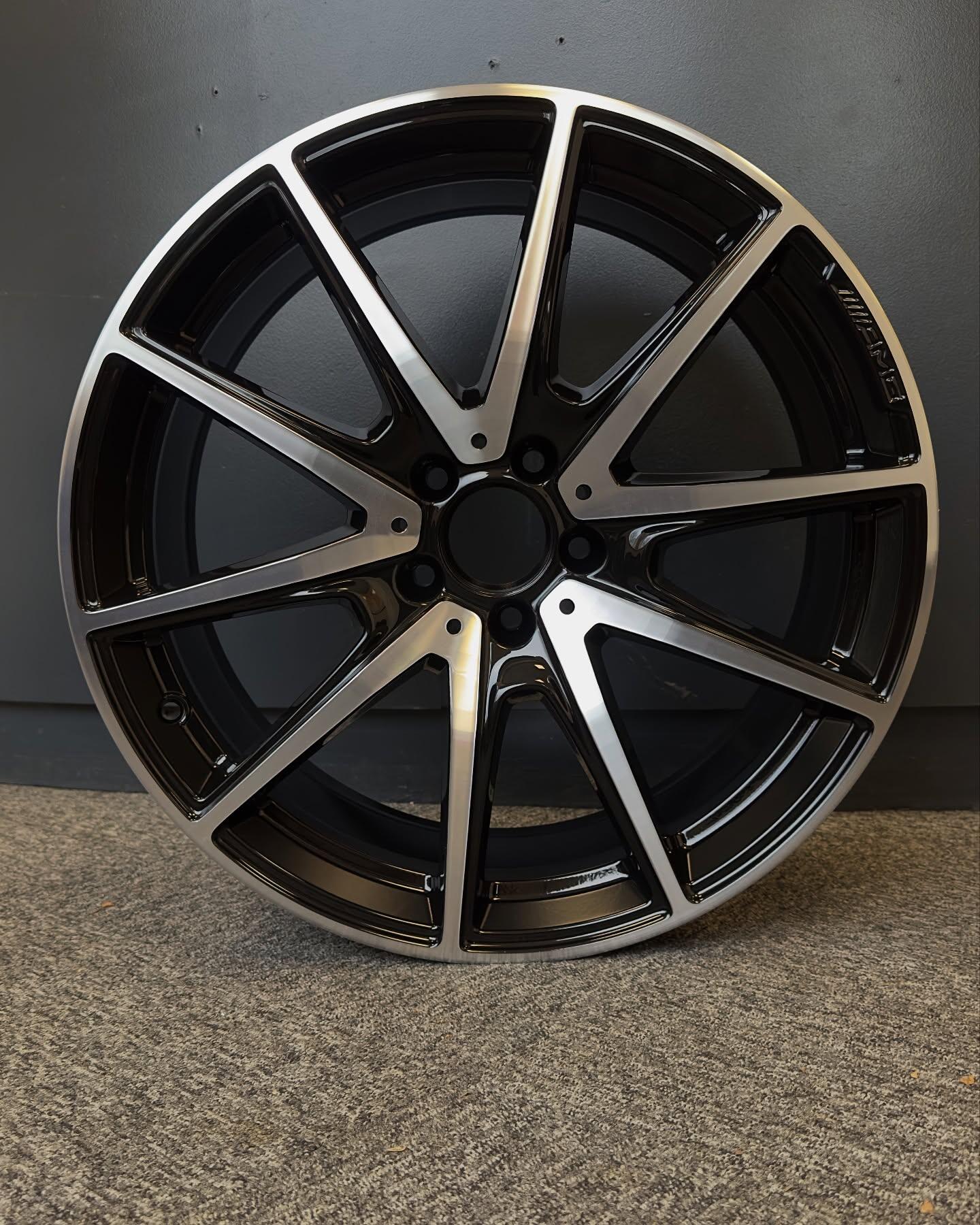 AMG alloy wheel with restored diamond cut finish showing full wheel detail