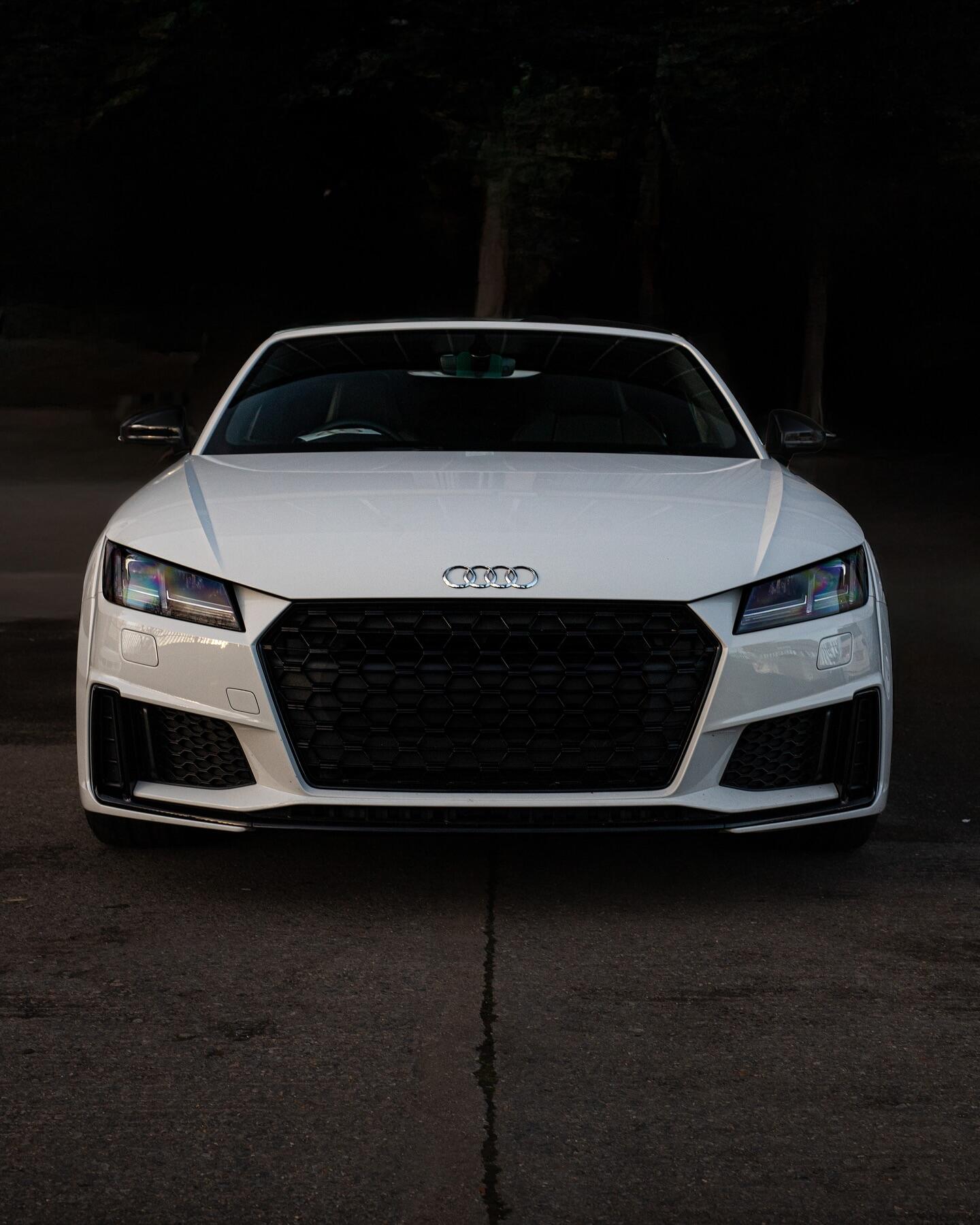 Audi TT front view with refurbished alloy wheels